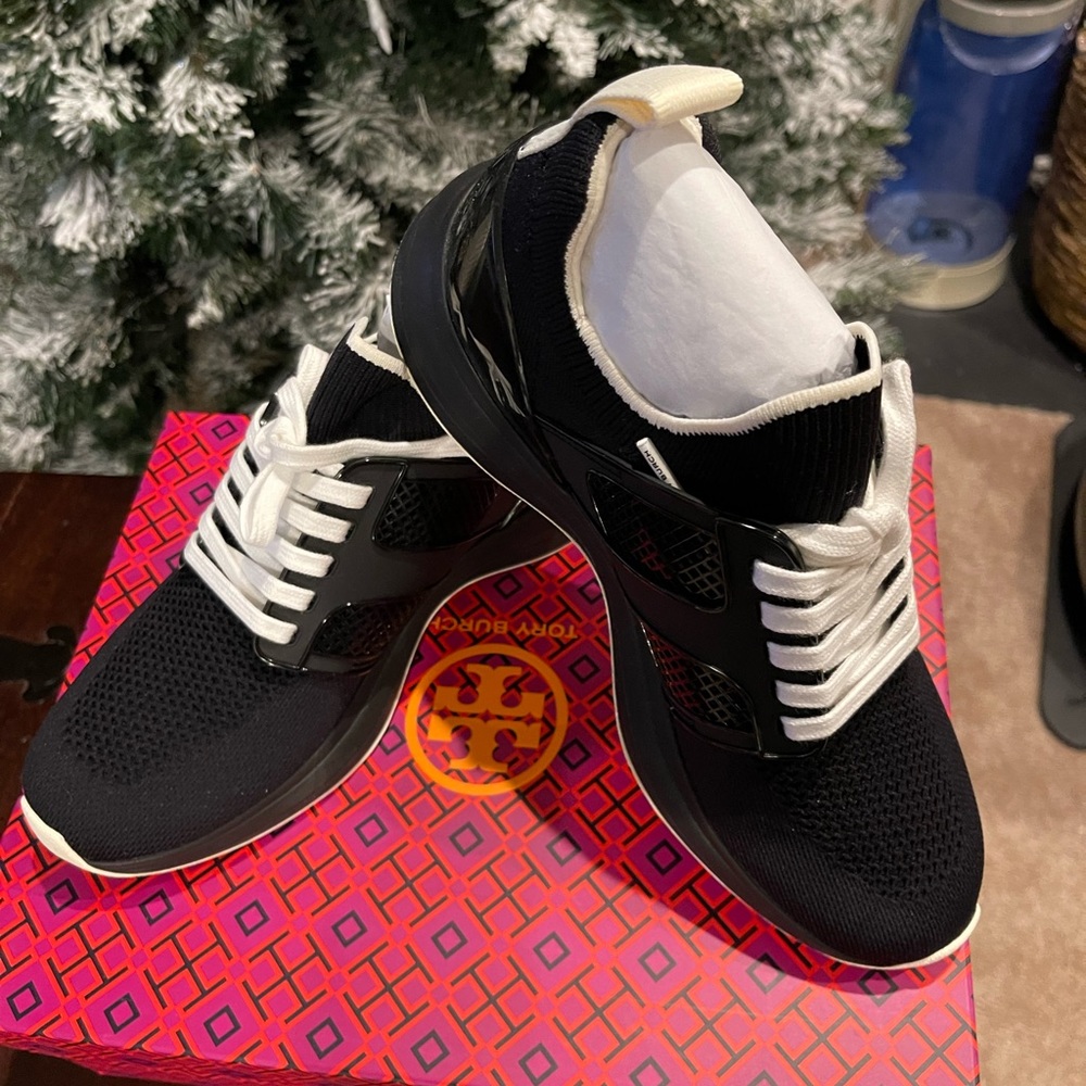 Tory Burch - T Sock Runner, Circular Knit- Double Knit, Perfect Black sz 8.5